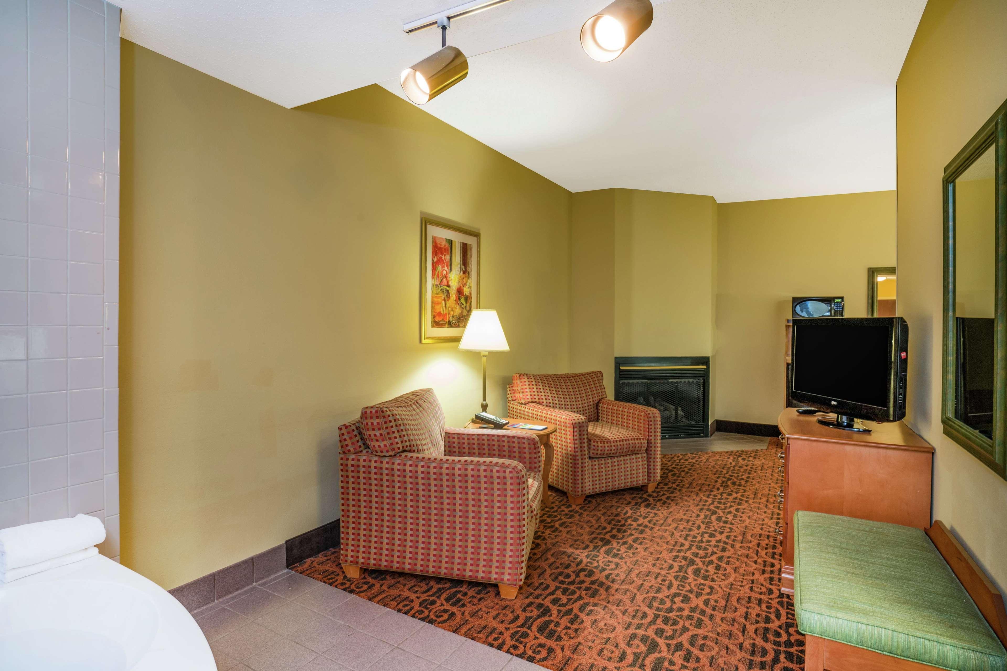 Hampton Inn Bardstown Buitenkant foto