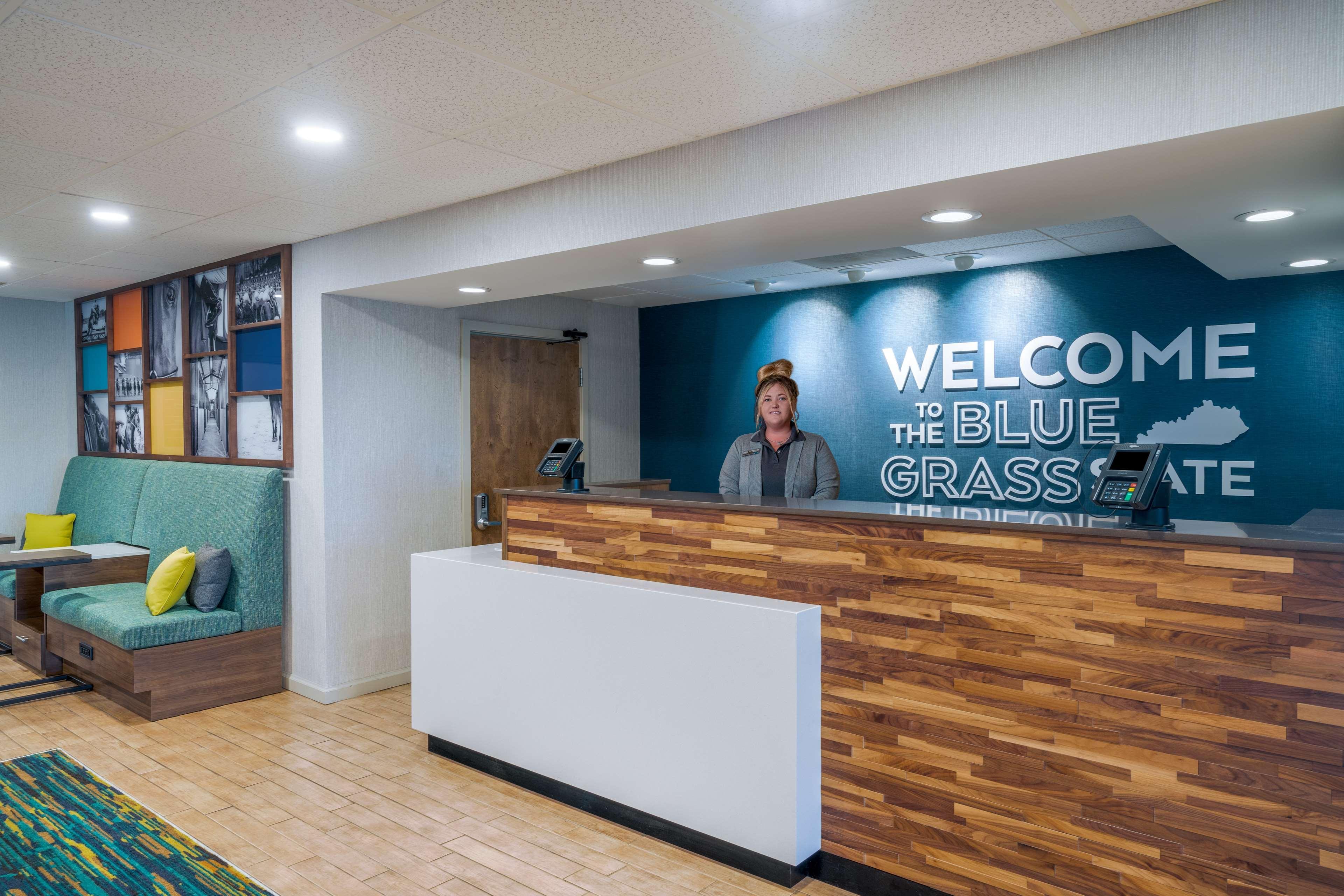 Hampton Inn Bardstown Buitenkant foto