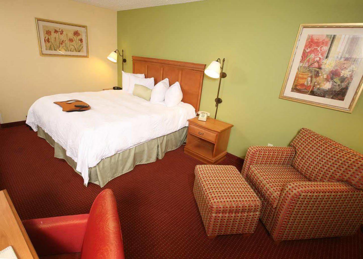 Hampton Inn Bardstown Buitenkant foto