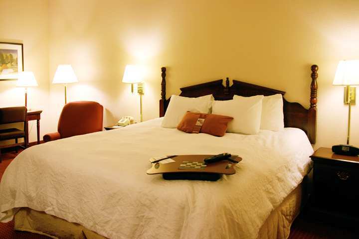 Hampton Inn Bardstown Buitenkant foto